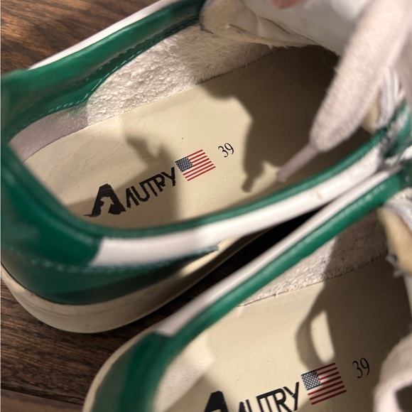 Autry Medalist Green and White Sneakers Sz 39 - Picture 3 of 7